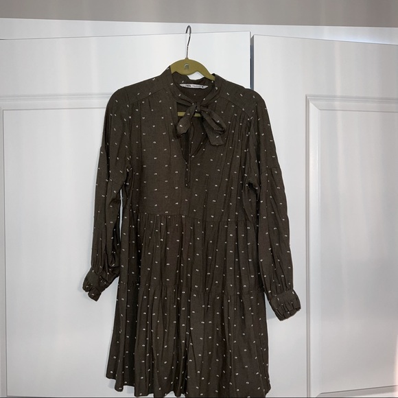 Zara Dresses & Skirts - Zara Long Sleeve Dress